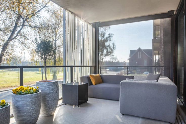 Zonwering verbetert niet alleen de uitstraling, maar verhoogt ook het comfort.